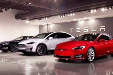 Tesla rebaja en 20% el precio de sus autos